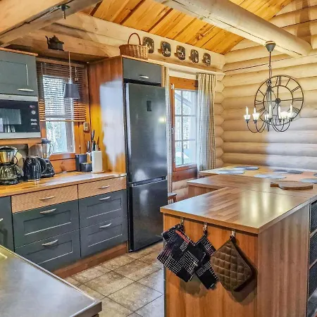 Holiday home Pyoeroepirtti By Interhome Hattusaari