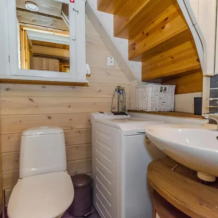 Semesterbostad Pyoeroepirtti By Interhome Hattusaari
